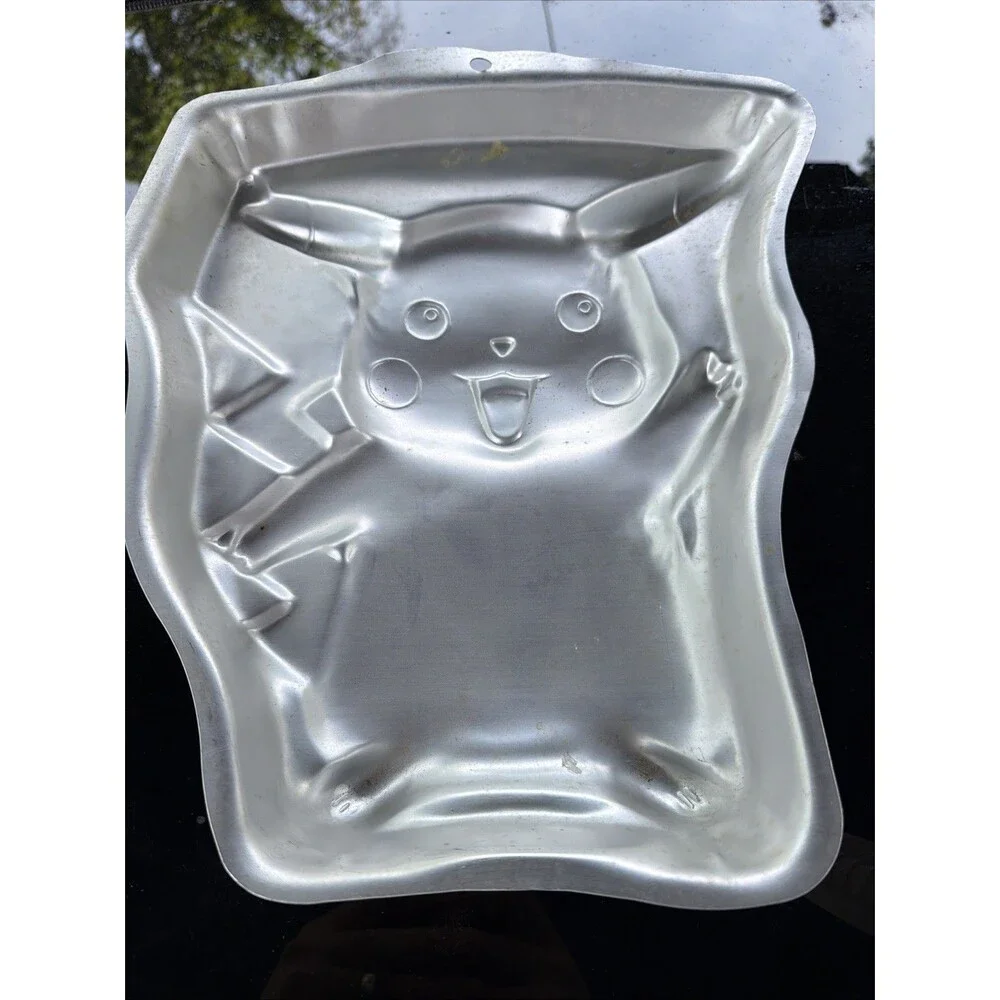 Vintage 1998 Wilton Pikachu Pokemon Cake Pan Mold 2105-37 Aluminum Character...